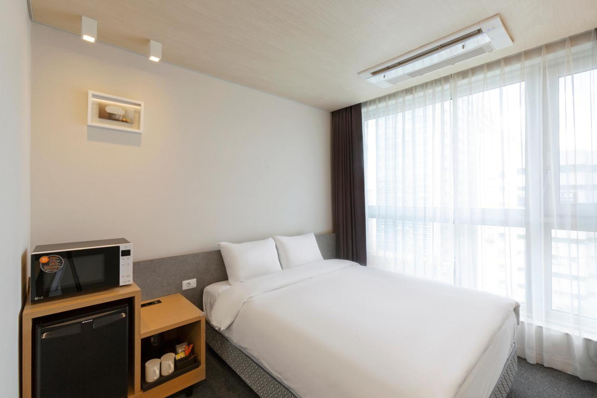 Grand City Hotel Changwon Zewnętrze zdjęcie
