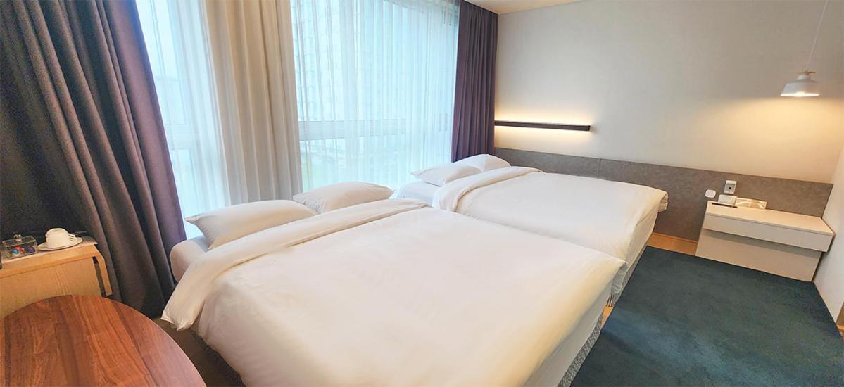 Grand City Hotel Changwon Zewnętrze zdjęcie