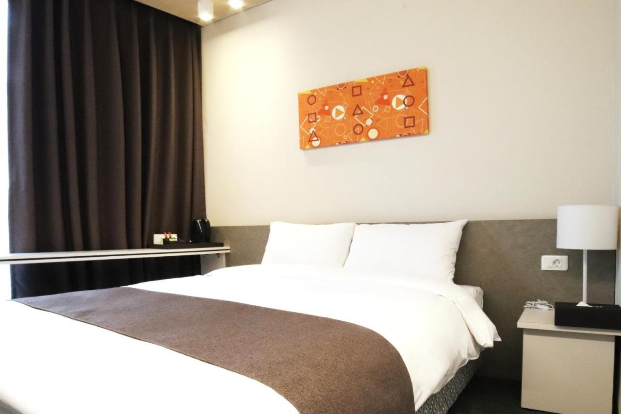 Grand City Hotel Changwon Zewnętrze zdjęcie